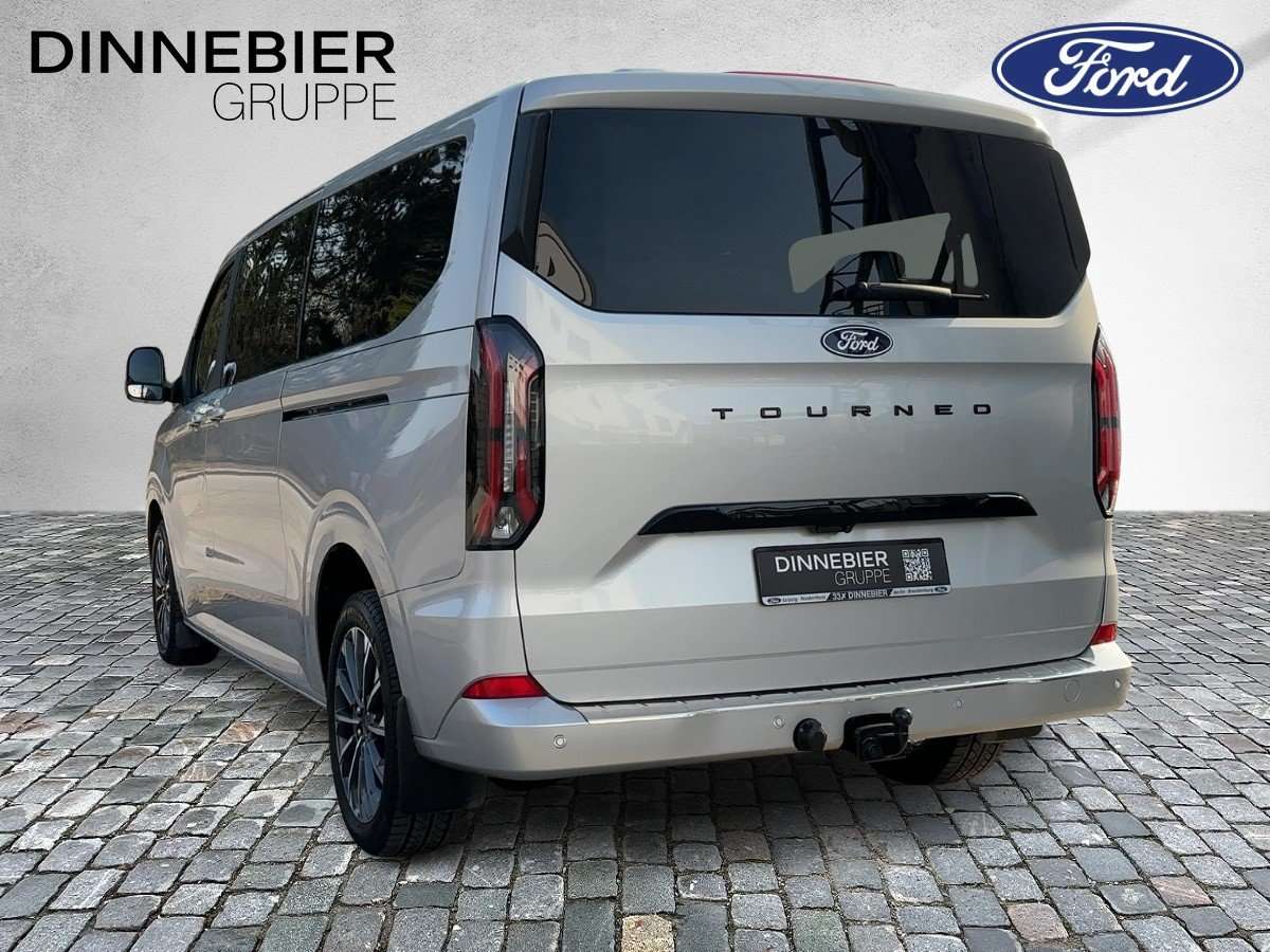 Fahrzeugbild eines Ford Tourneo Custom