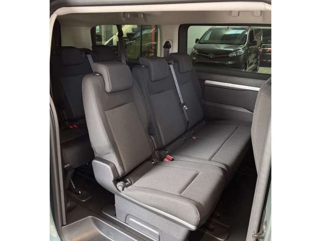 Fahrzeugbild eines Opel Zafira Life