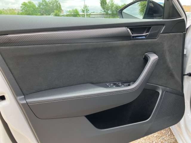 Fahrzeugbild eines Skoda Superb