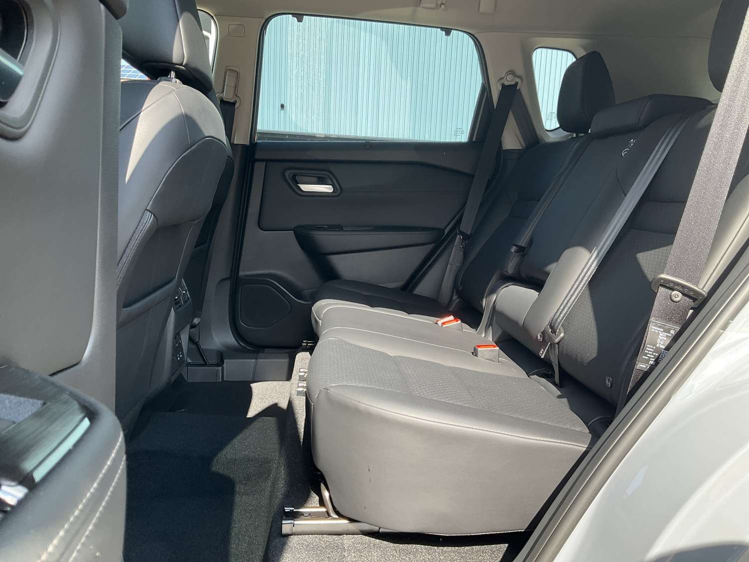 Fahrzeugbild eines Nissan X-TRAIL