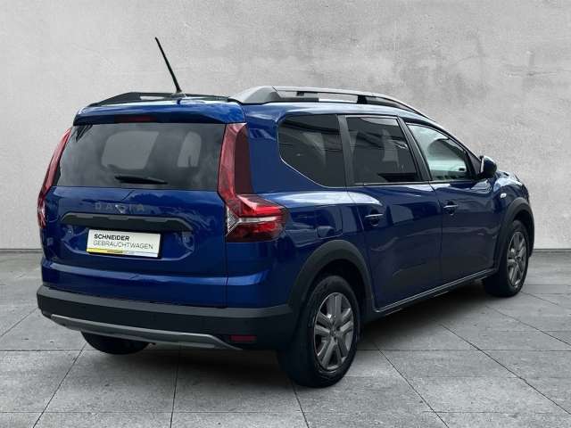 Fahrzeugbild eines Dacia Jogger