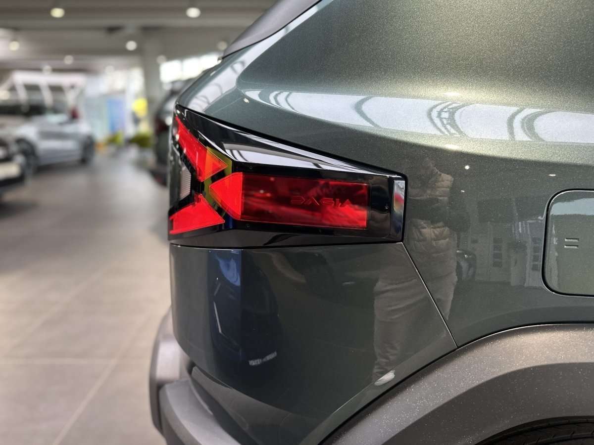 Fahrzeugbild eines Dacia Duster