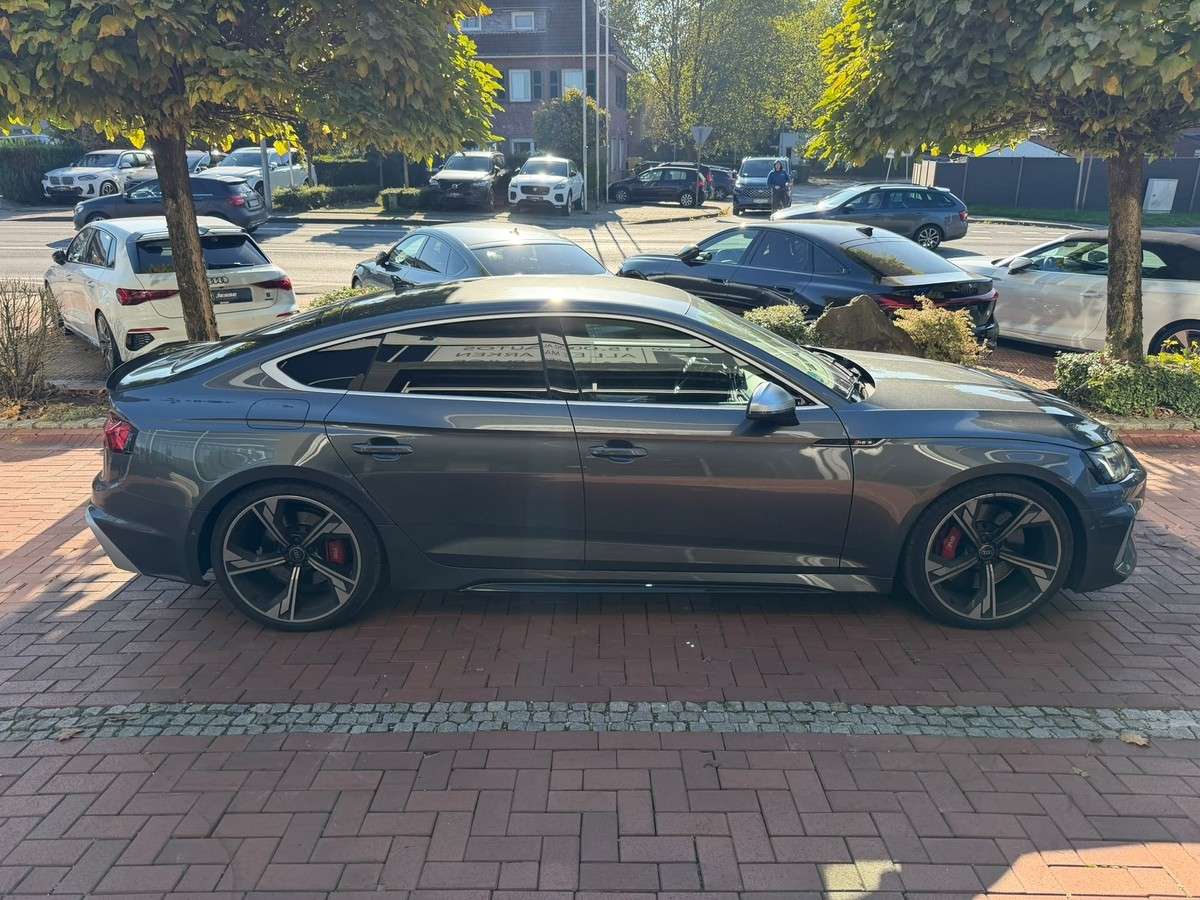 Fahrzeugbild eines Audi RS5