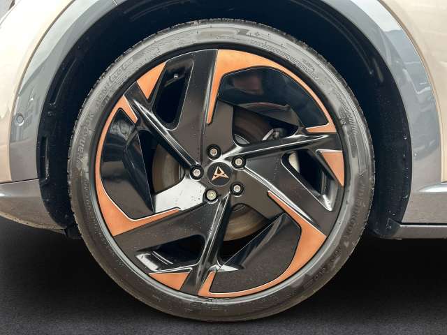 Fahrzeugbild eines CUPRA Tavascan