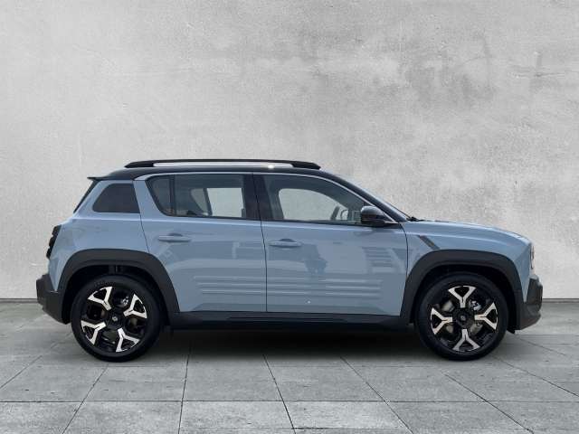 Fahrzeugbild eines Renault 4 E-TECH