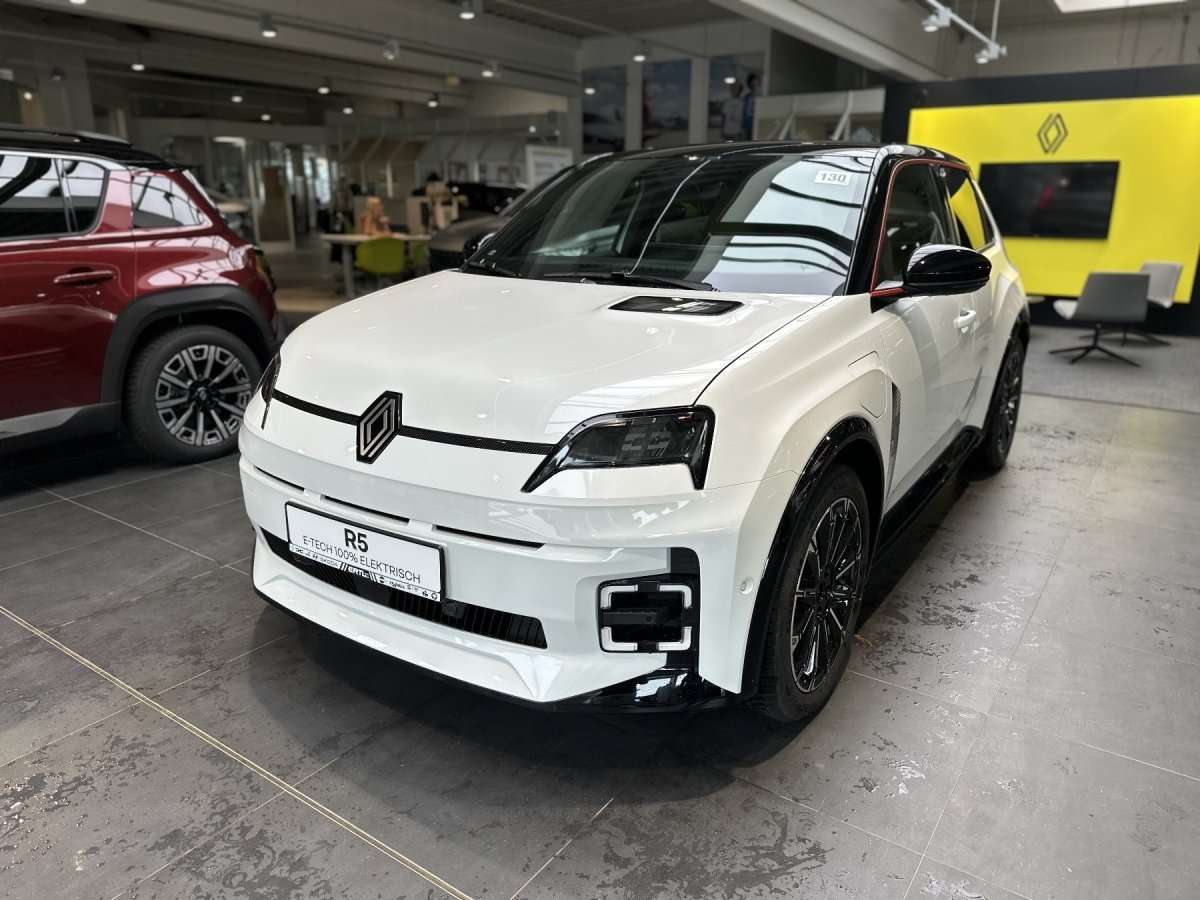 Fahrzeugbild eines Renault 5 E-TECH