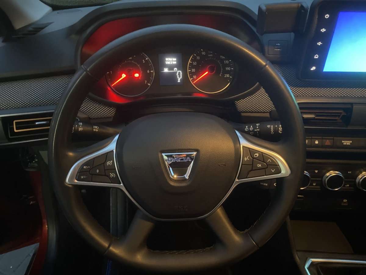 Fahrzeugbild eines Dacia Sandero