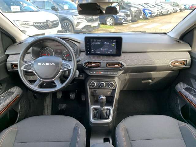 Fahrzeugbild eines Dacia Sandero