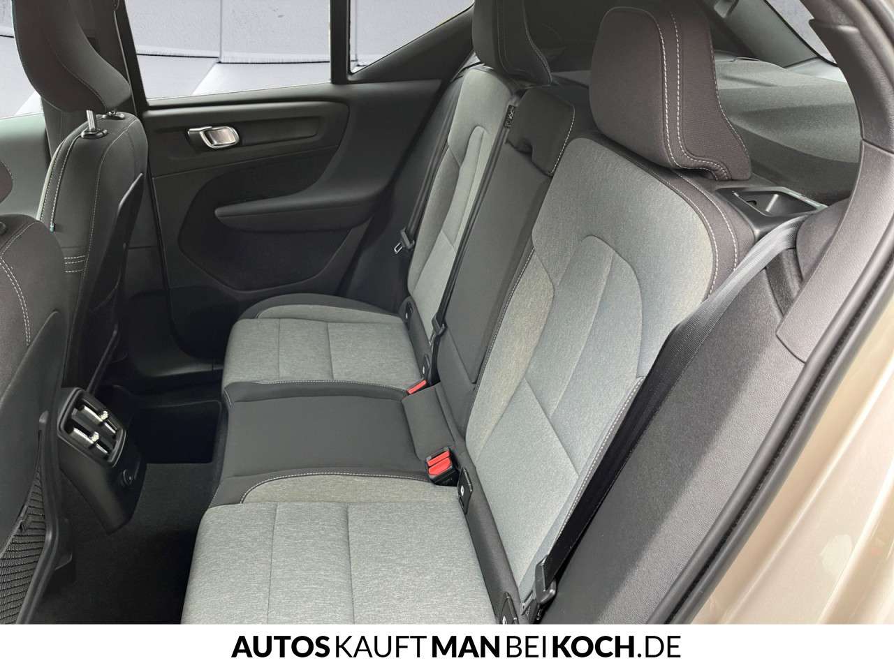 Fahrzeugbild eines Volvo XC40