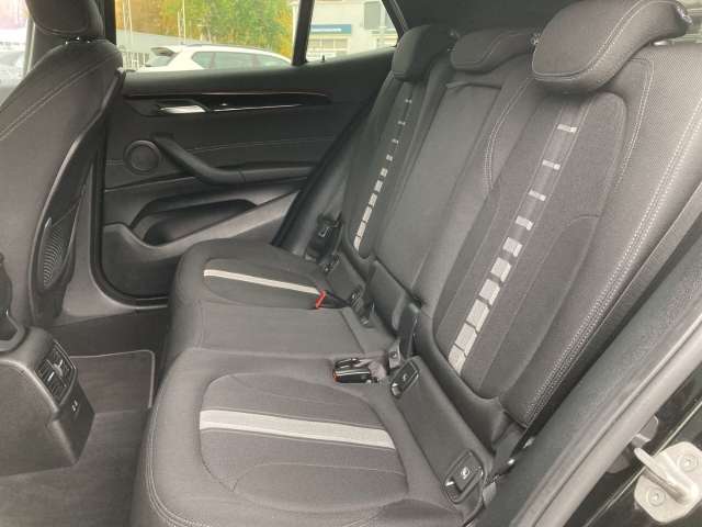 Fahrzeugbild eines BMW X2