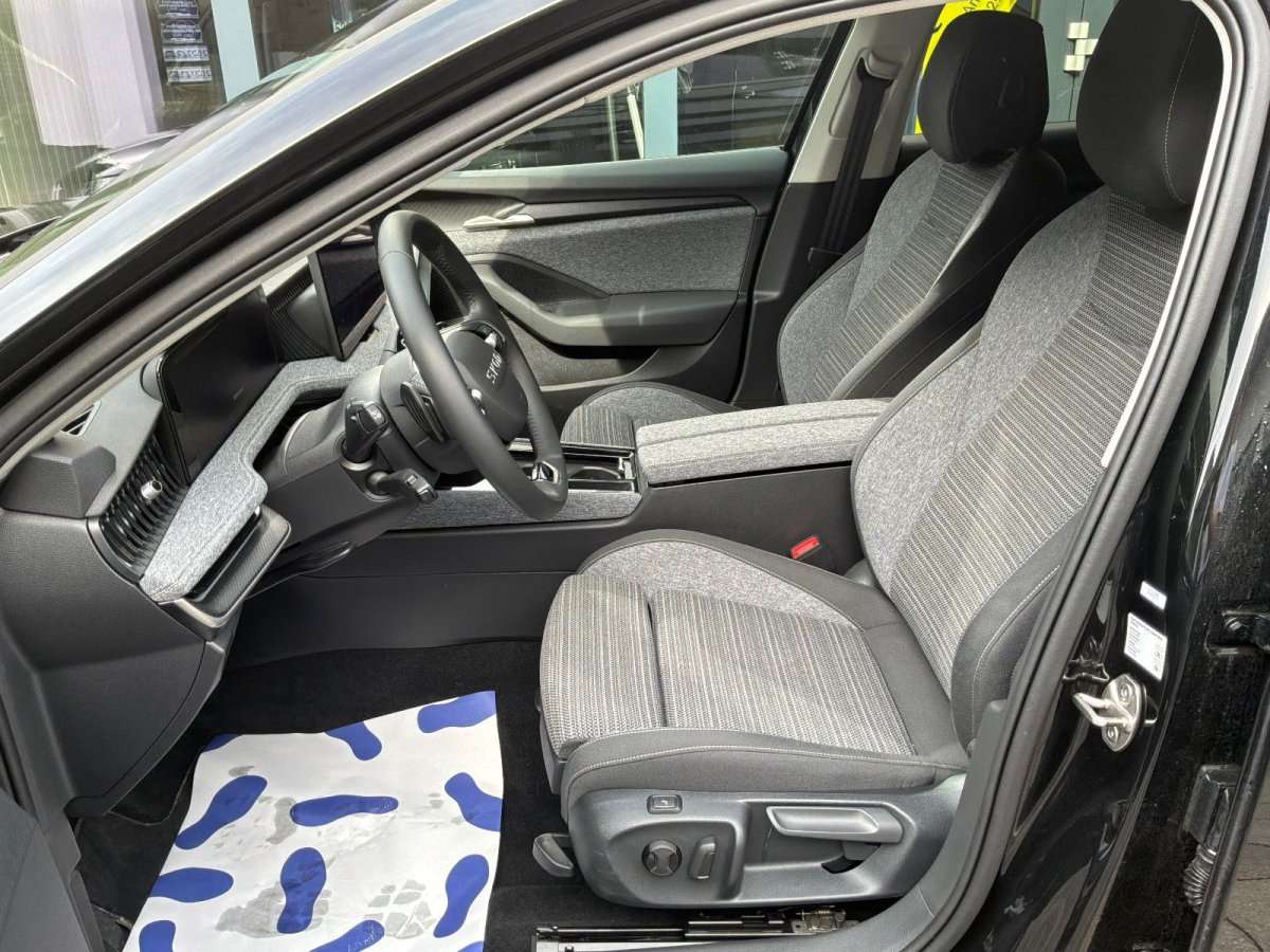 Fahrzeugbild eines Skoda Superb