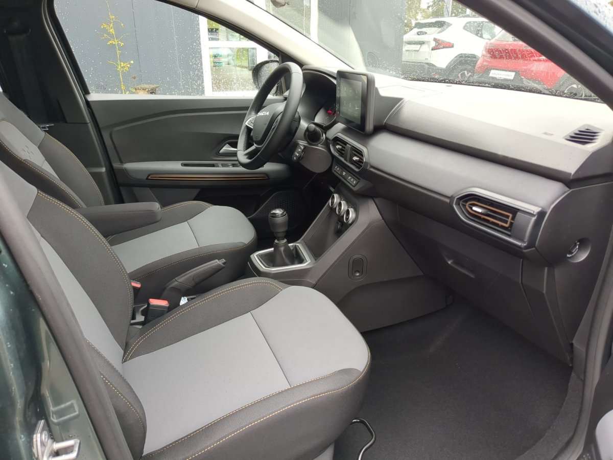 Fahrzeugbild eines Dacia Jogger