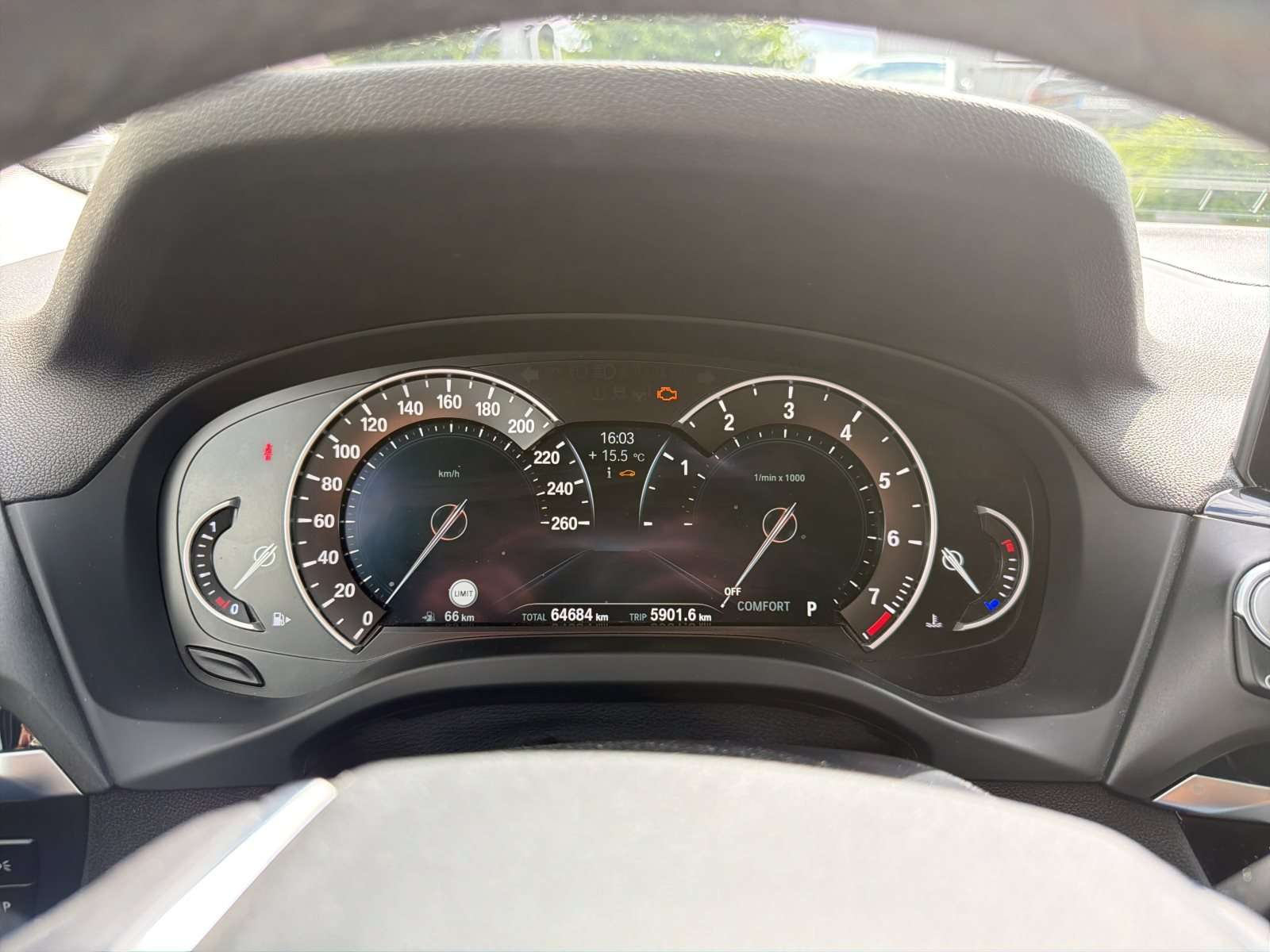 Fahrzeugbild eines BMW X4