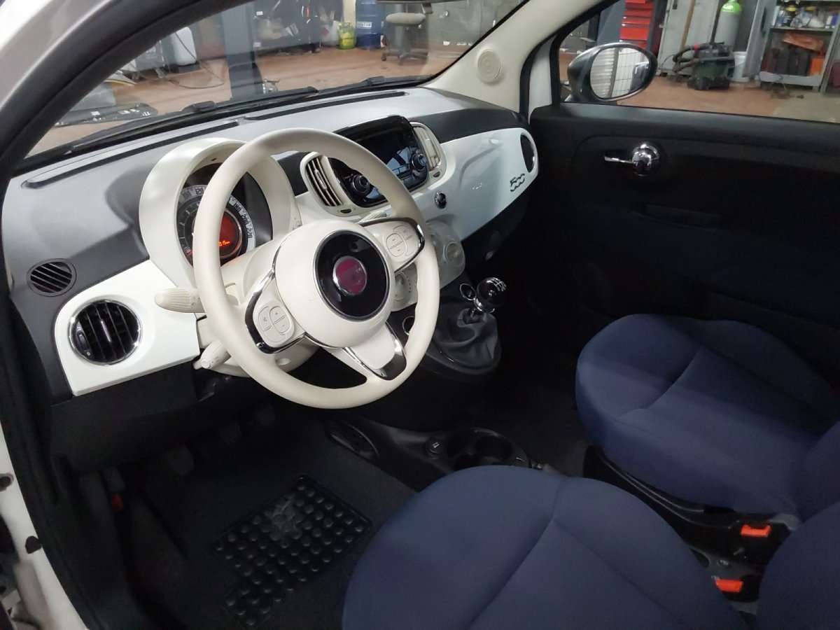 Fahrzeugbild eines Fiat 500