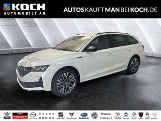 Schräge Frontansicht auf einen Skoda Octavia , freigestellt