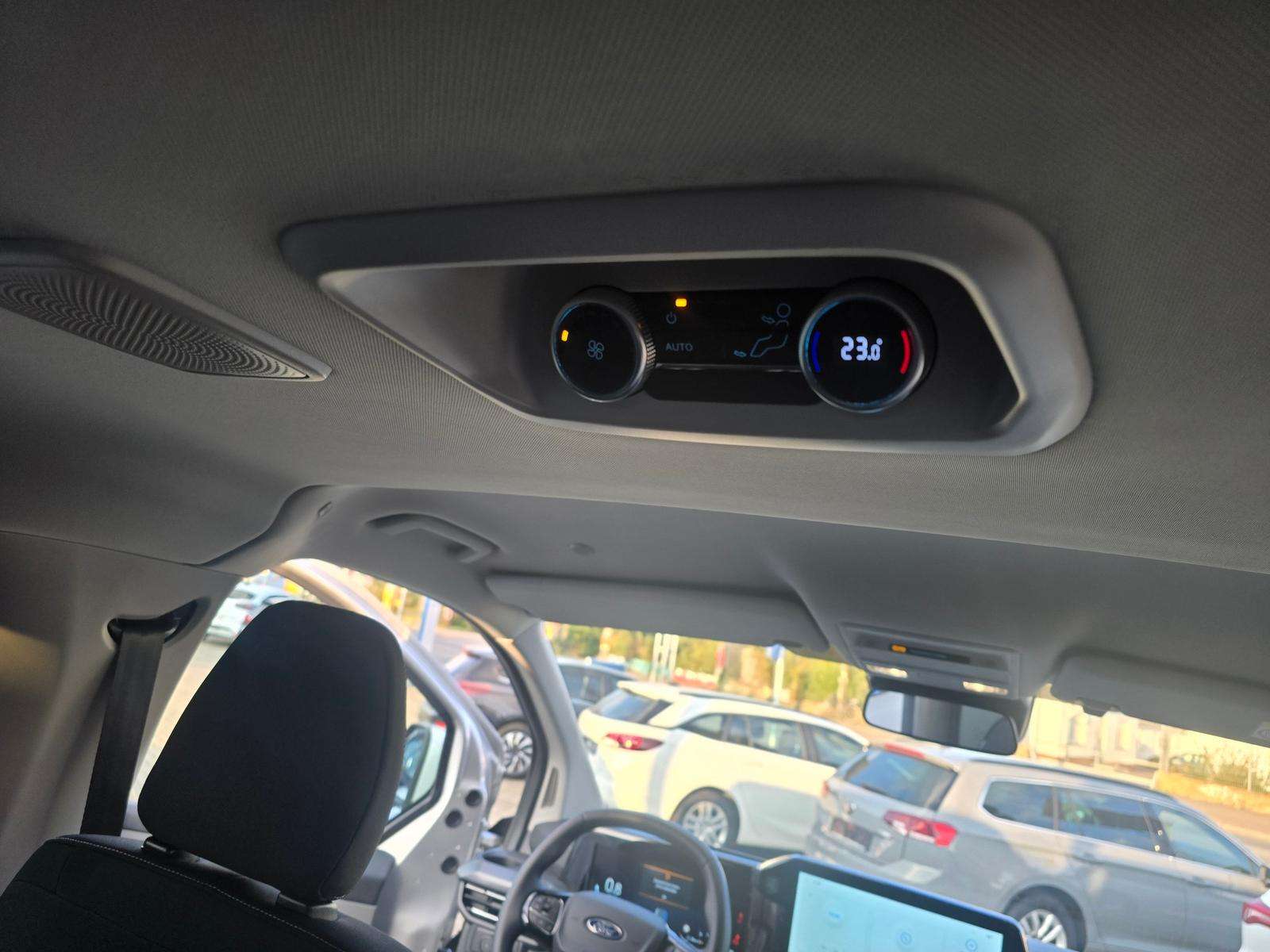 Fahrzeugbild eines Ford Tourneo Custom