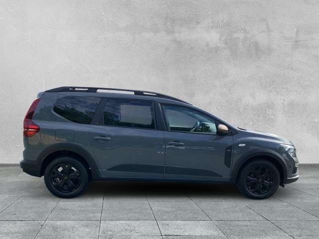 Fahrzeugbild eines Dacia Jogger