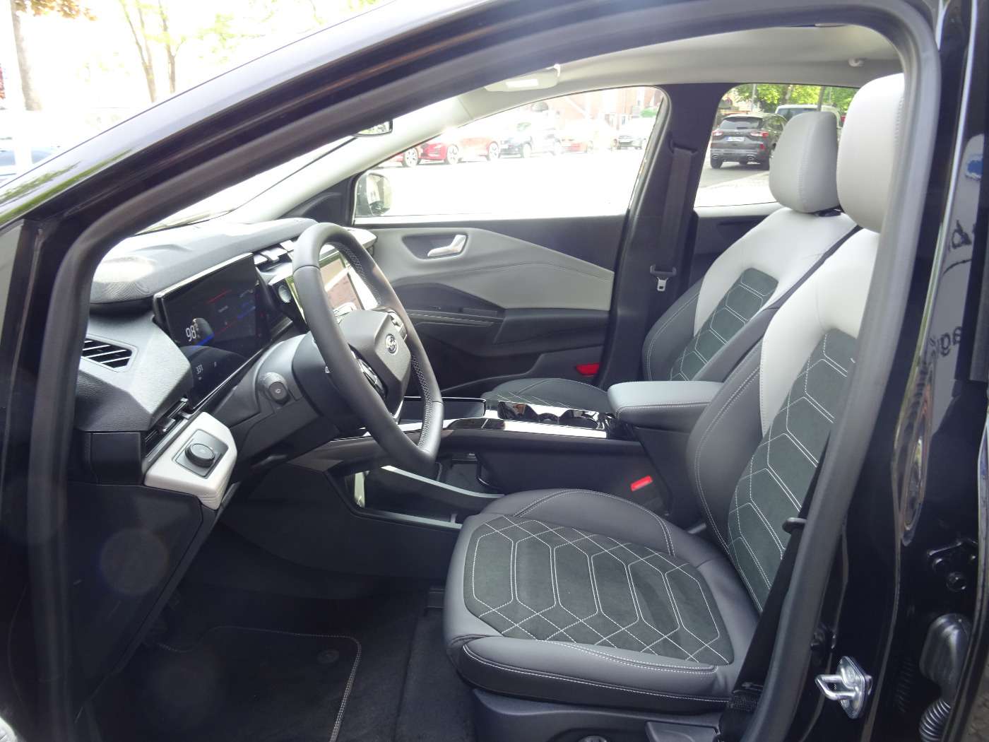 Fahrzeugbild eines Ford Puma