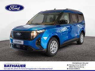 Schräge Frontansicht auf einen Ford Tourneo Courier , freigestellt