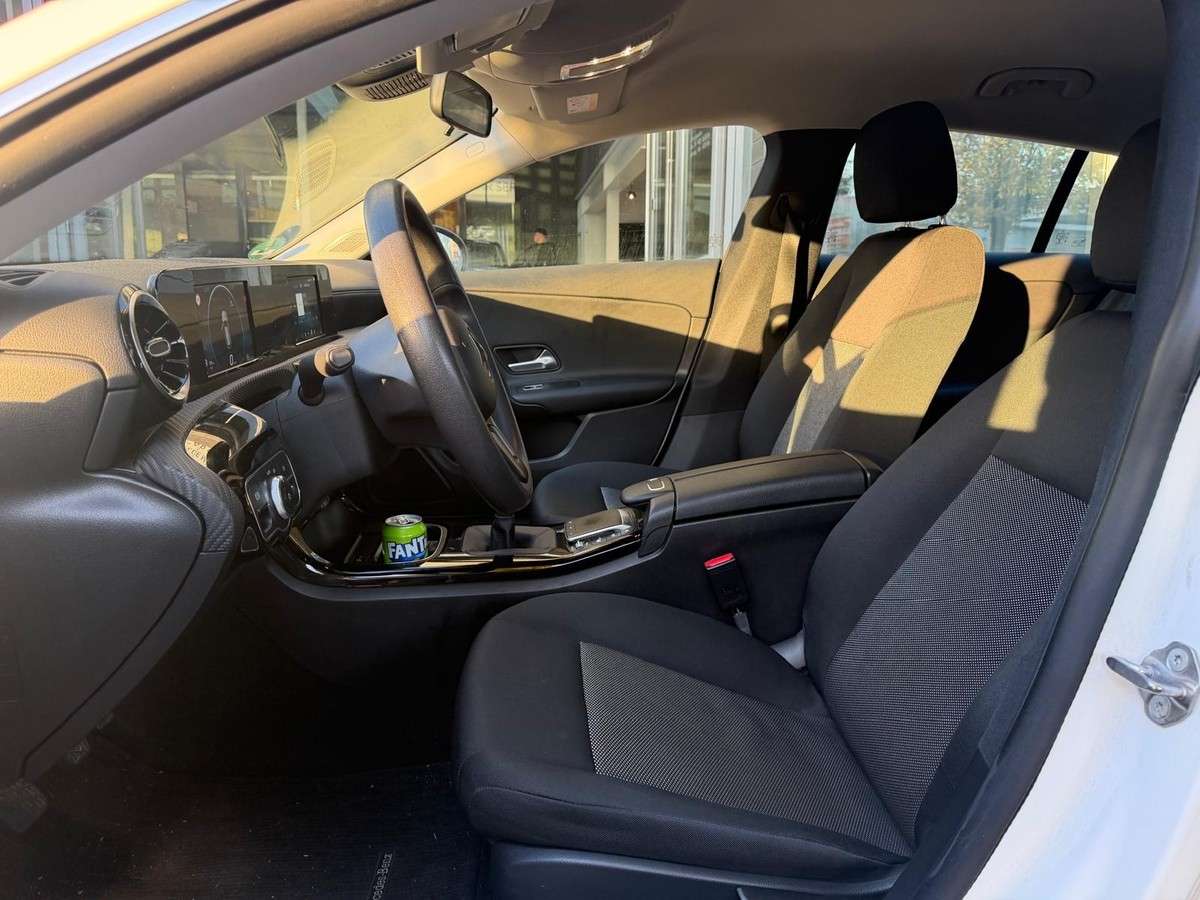 Fahrzeugbild eines Mercedes-Benz CLA
