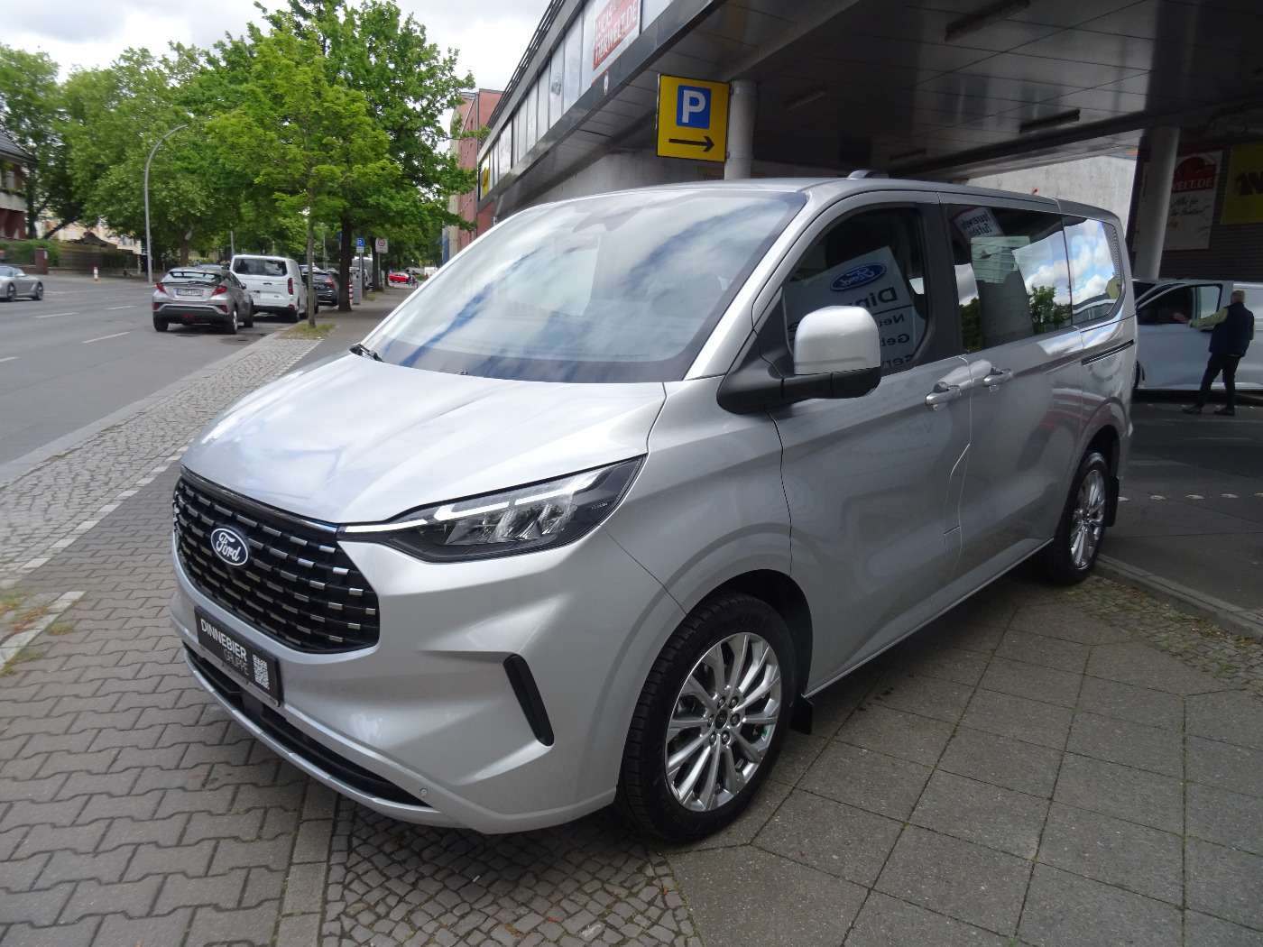 Fahrzeugbild eines Ford Tourneo Custom