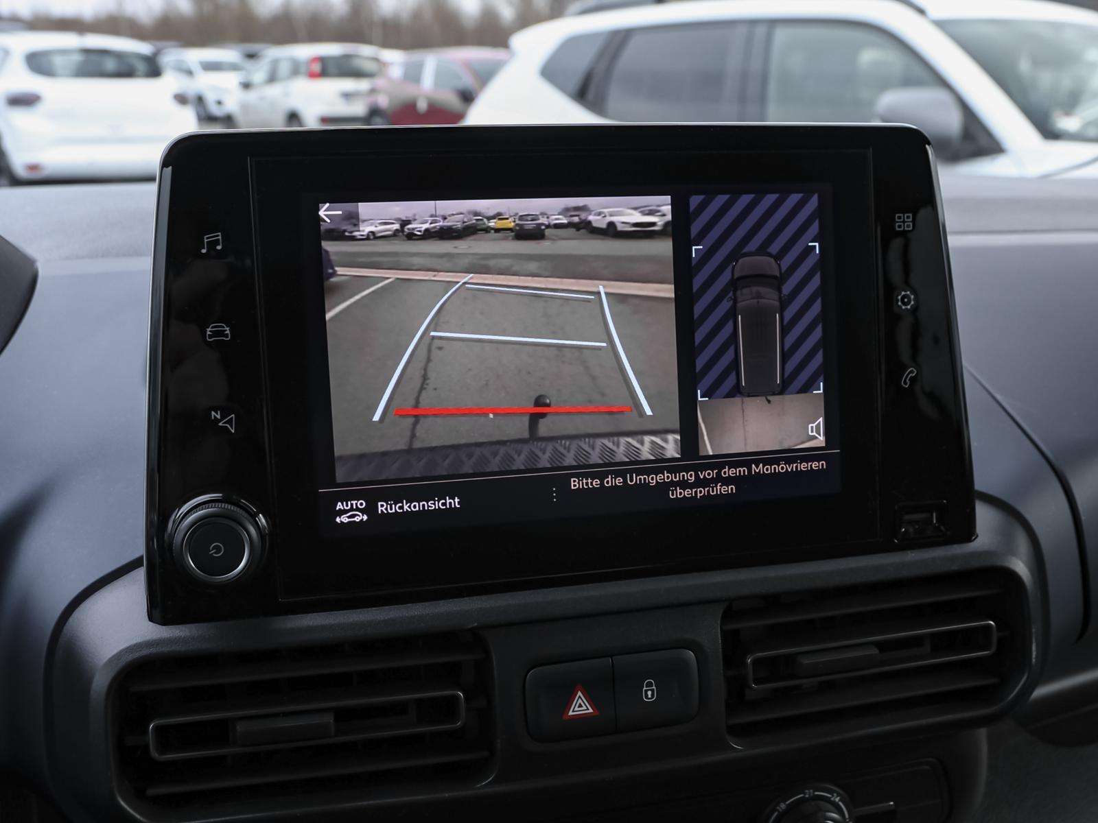 Fahrzeugbild eines Peugeot Rifter