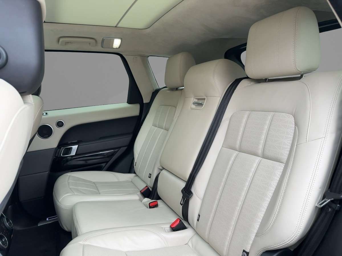 Fahrzeugbild eines Land Rover Range Rover Sport