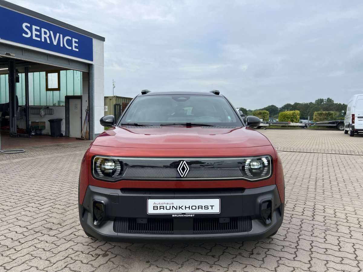 Fahrzeugbild eines Renault 4 E-TECH