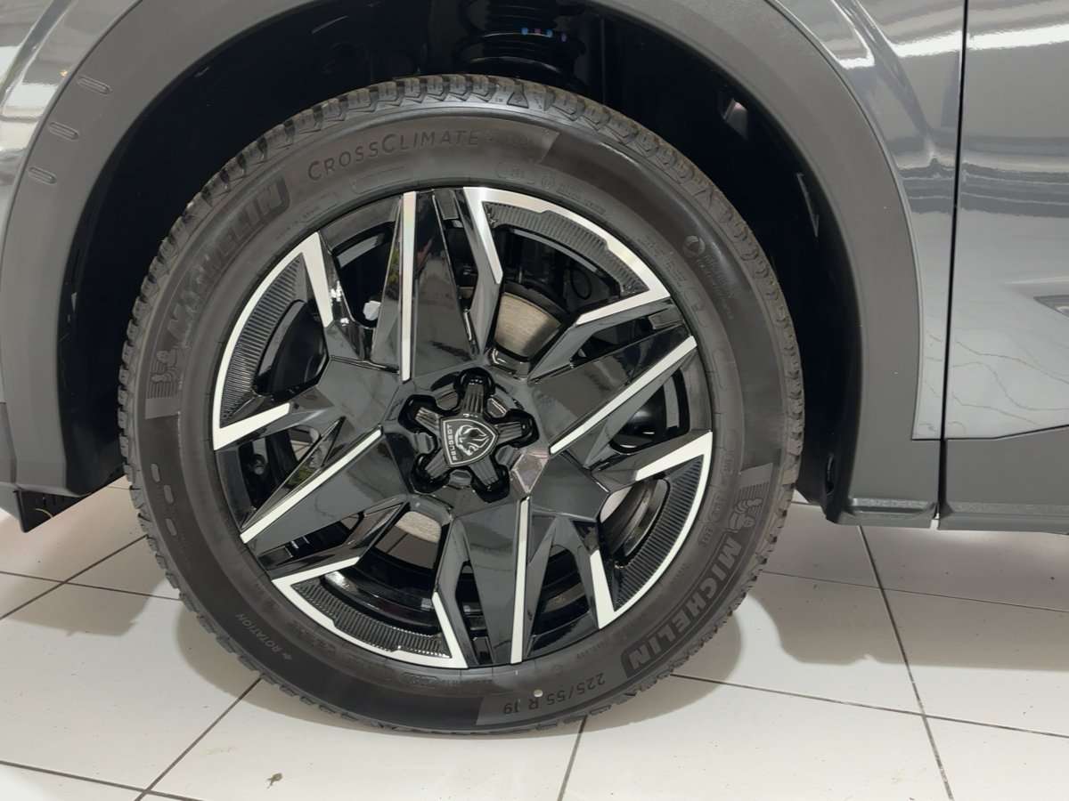 Fahrzeugbild eines Peugeot 3008