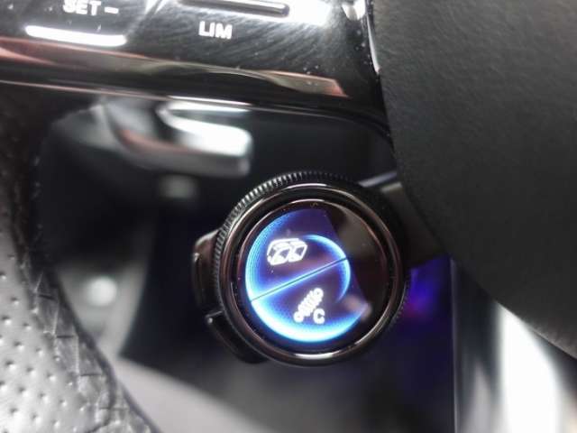 Fahrzeugbild eines Mercedes-Benz E-Klasse