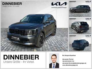 Schräge Frontansicht auf einen Kia Sorento , freigestellt