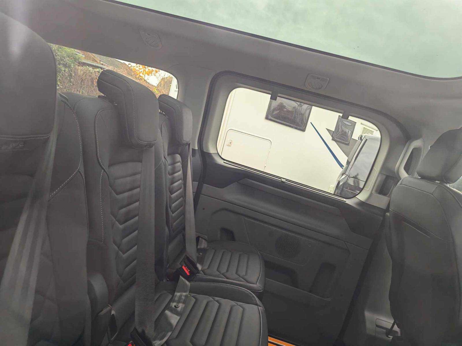 Fahrzeugbild eines Ford Tourneo Custom