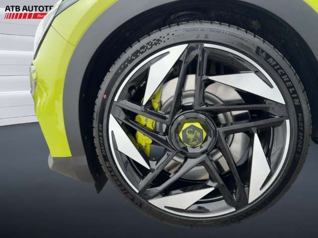 Fahrzeugbild eines Abarth 600 Elektro