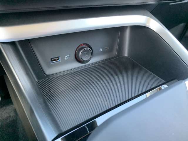 Fahrzeugbild eines MG ZS