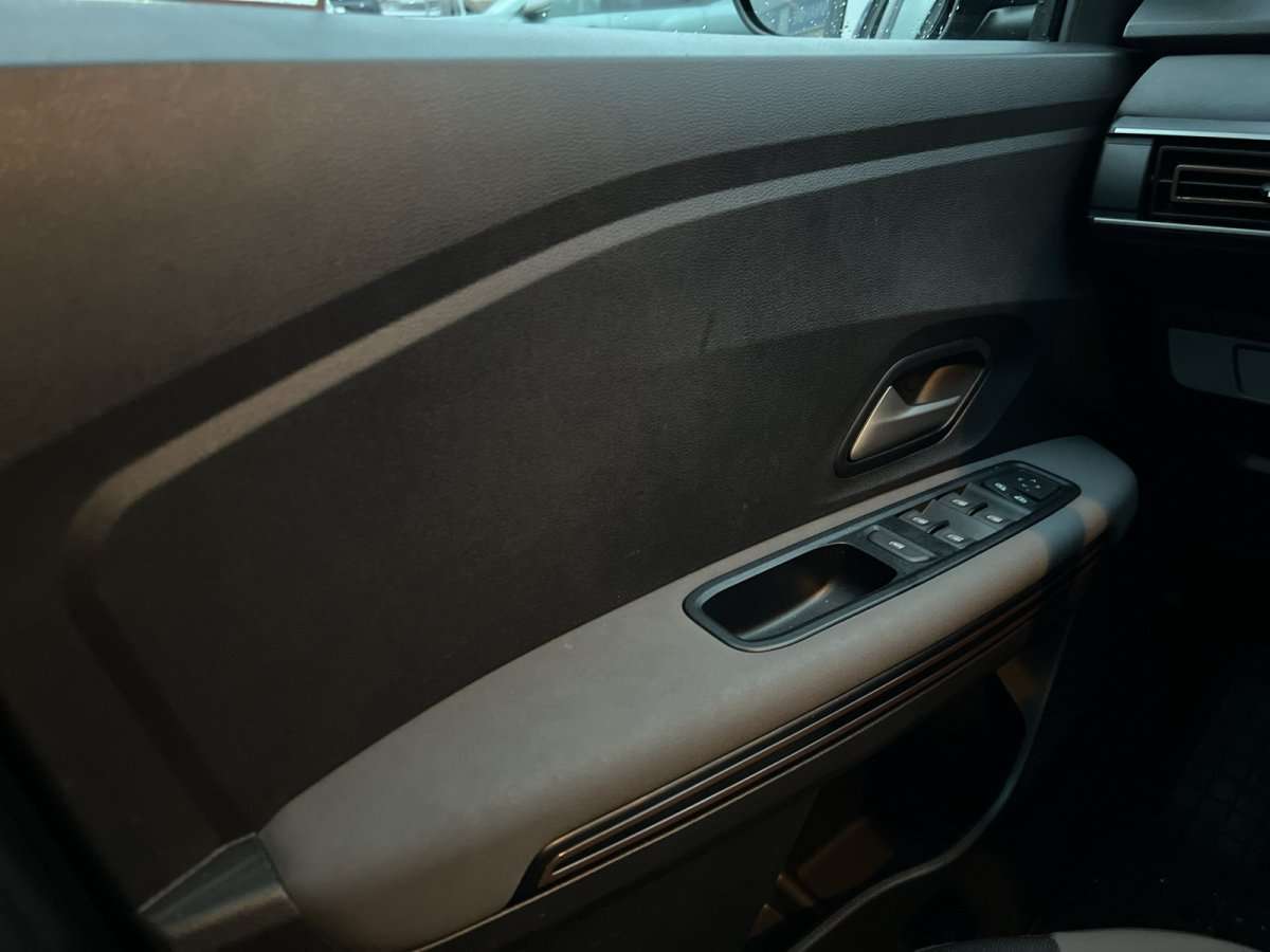 Fahrzeugbild eines Dacia Jogger