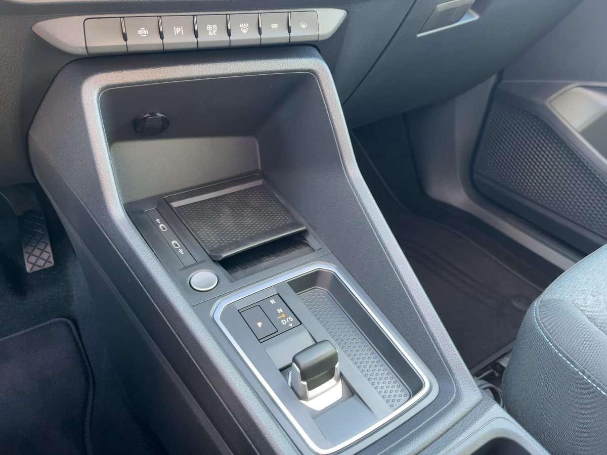 Fahrzeugbild eines Ford Grand Tourneo