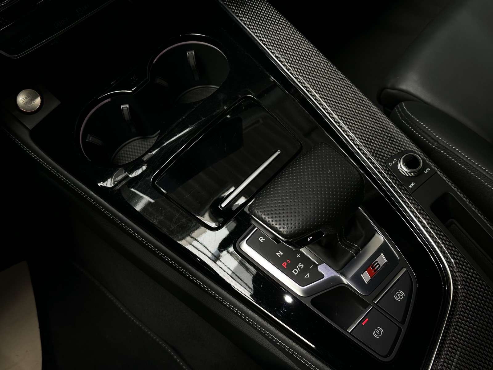 Fahrzeugbild eines Audi S4