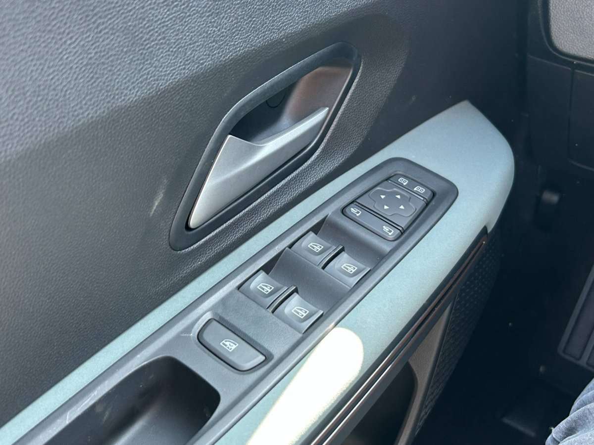 Fahrzeugbild eines Dacia Sandero