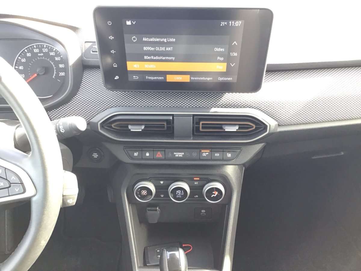 Fahrzeugbild eines Dacia Sandero