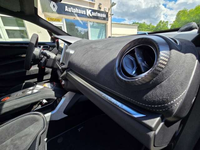 Fahrzeugbild eines Alpine A110