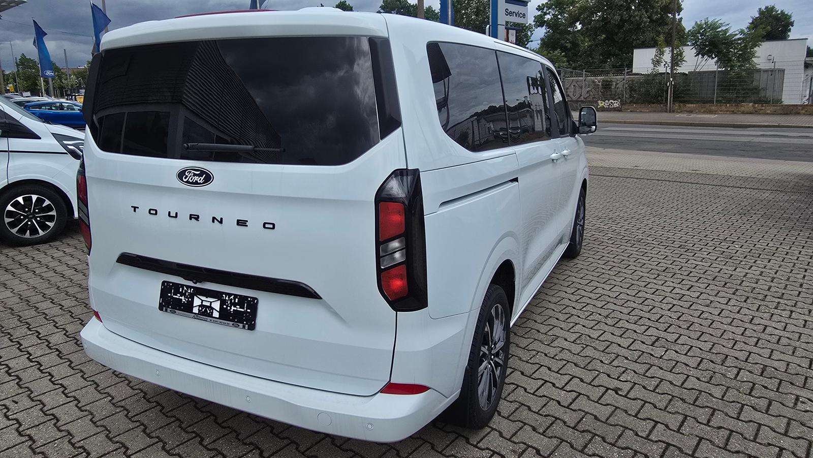 Fahrzeugbild eines Ford Tourneo Custom