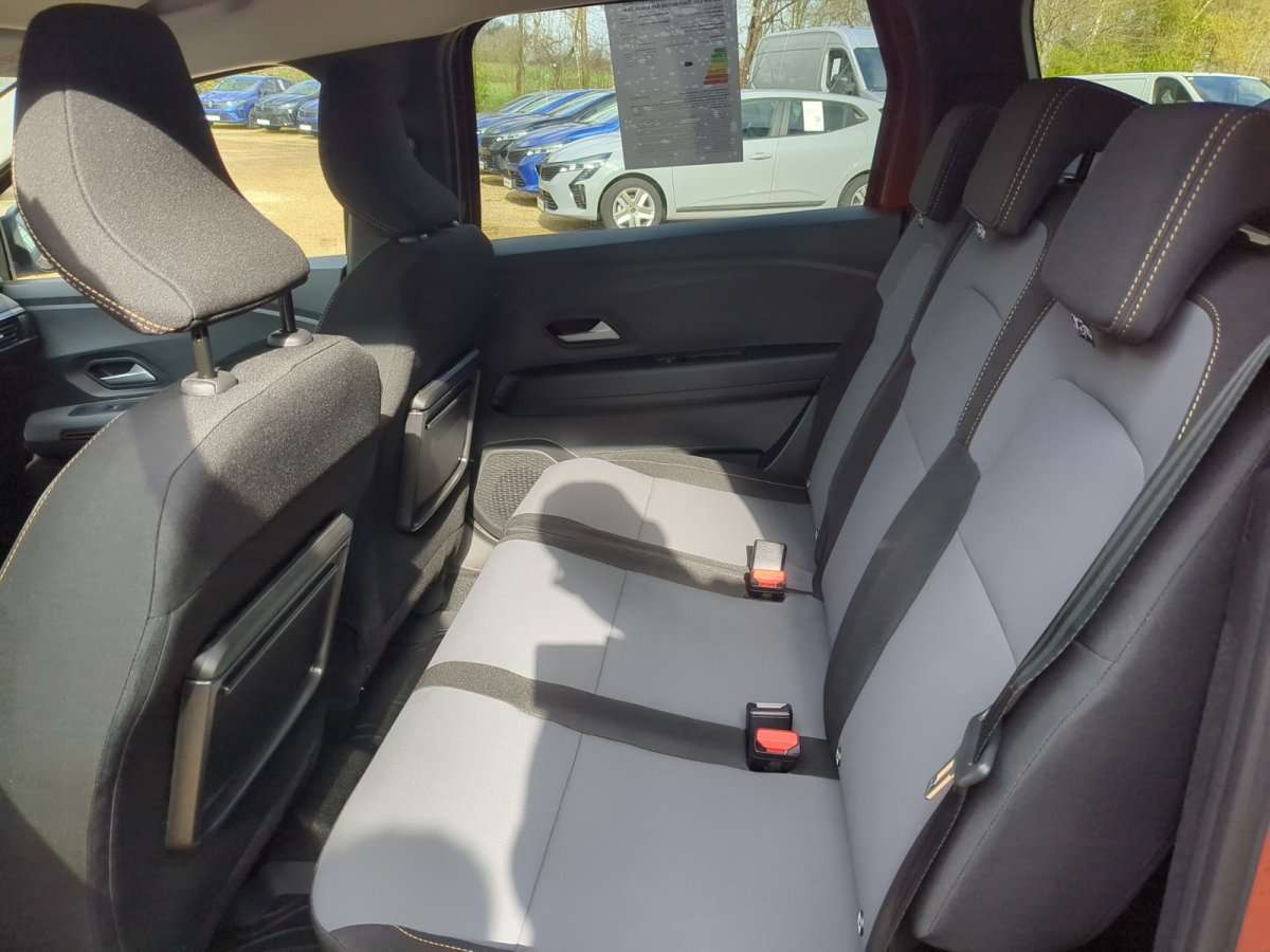 Fahrzeugbild eines Dacia Jogger