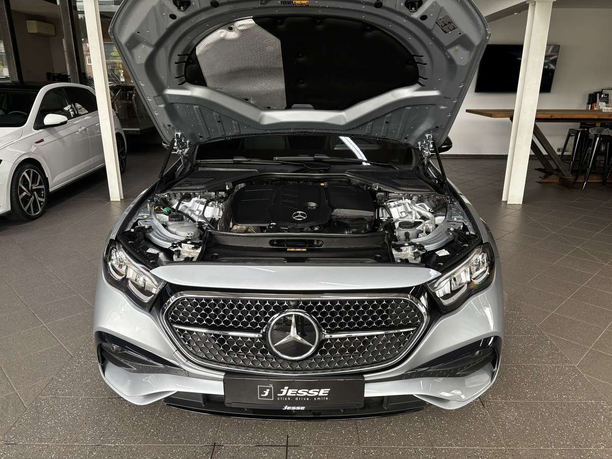 Fahrzeugbild eines Mercedes-Benz E-Klasse