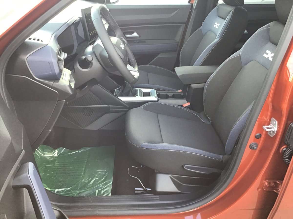 Fahrzeugbild eines Dacia Bigster