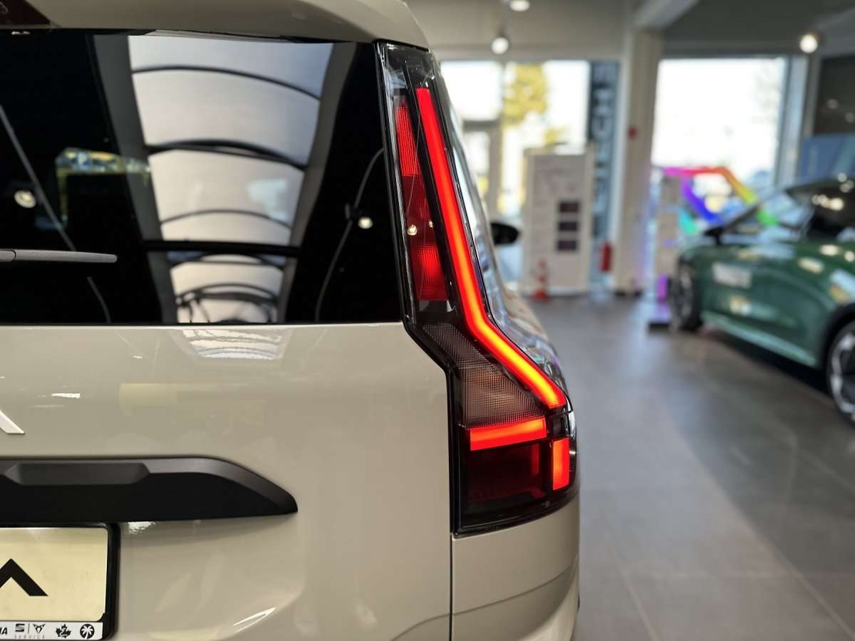 Fahrzeugbild eines Dacia Jogger