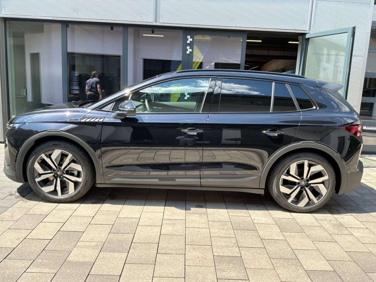 Fahrzeugbild eines Skoda ELROQ