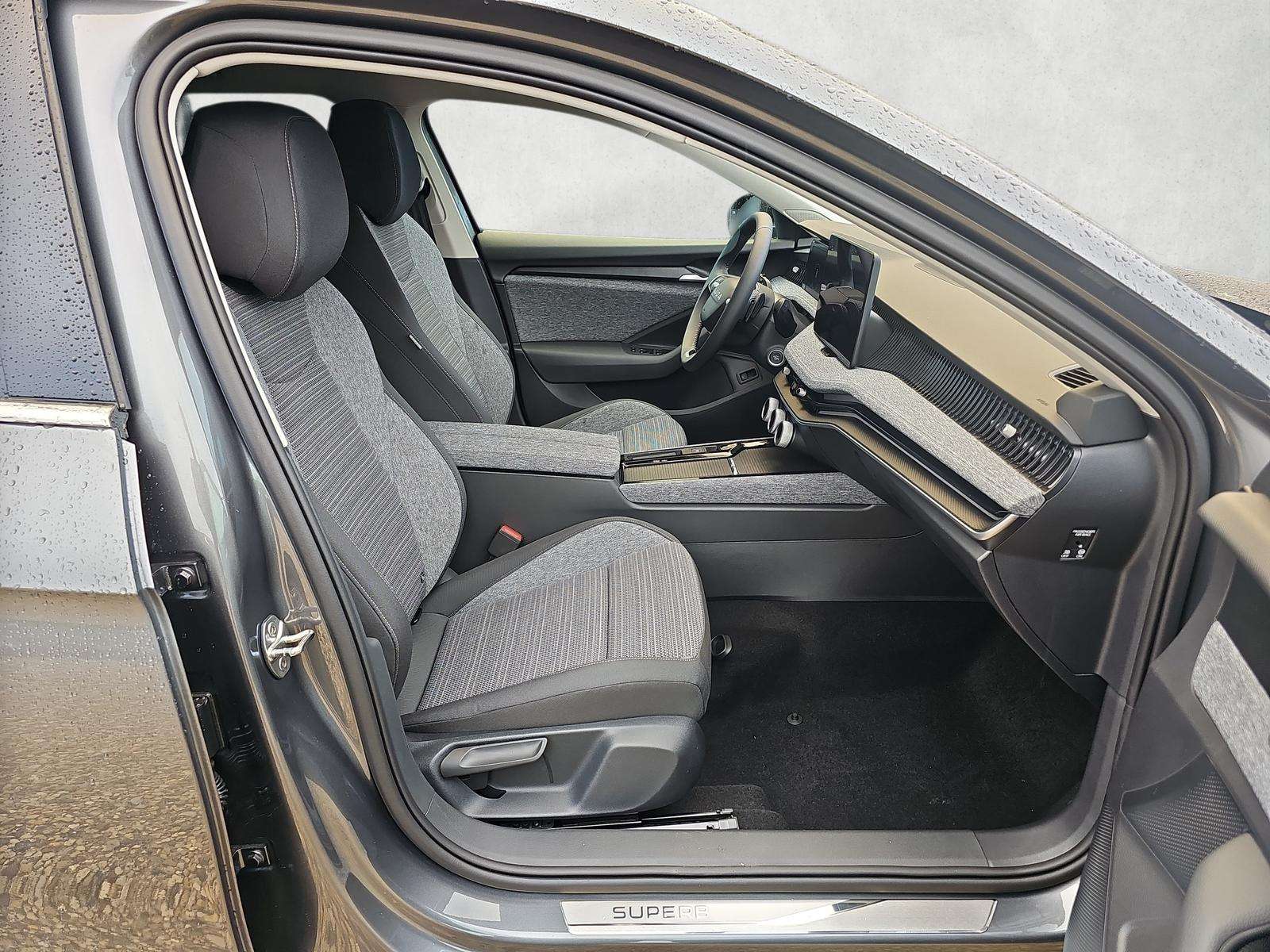 Fahrzeugbild eines Skoda Superb