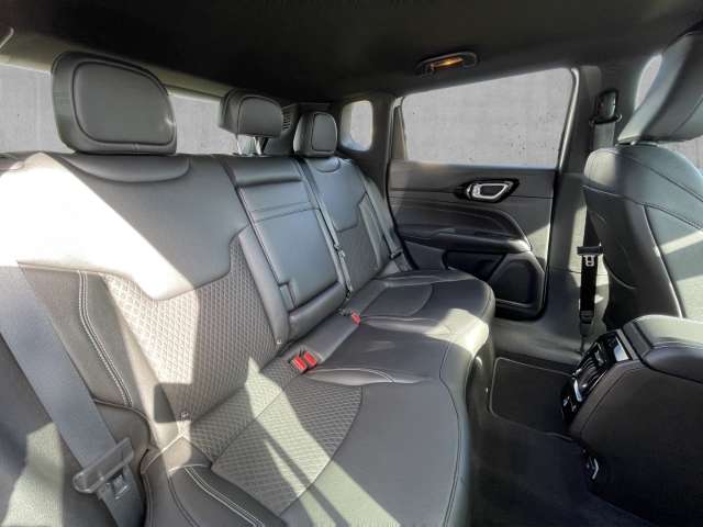 Fahrzeugbild eines Jeep Compass