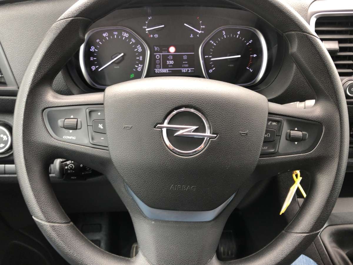 Fahrzeugbild eines Opel Vivaro