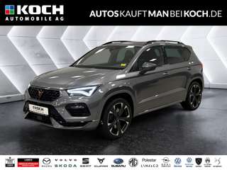 Schräge Frontansicht auf einen CUPRA Ateca , freigestellt